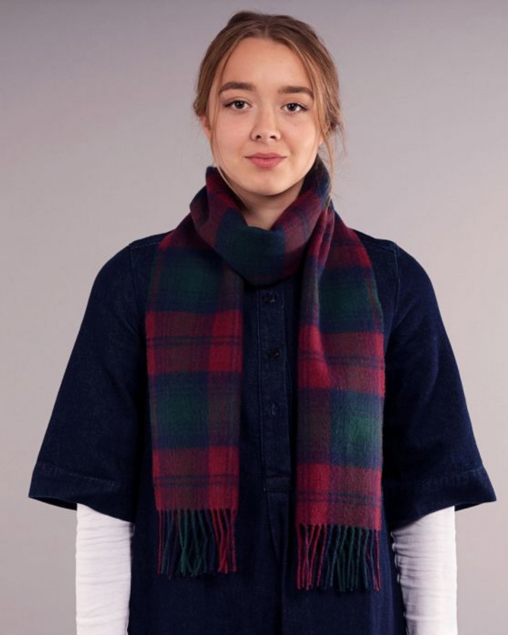 Lochcarron Tartan Scarf Lindsay Modern