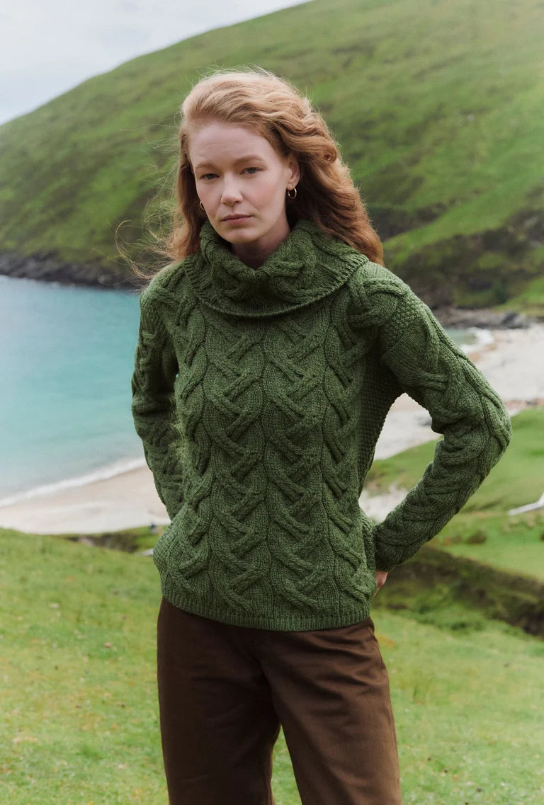 AWM B692 Chunky Cable Cowl Aran Sweater Meadow Green