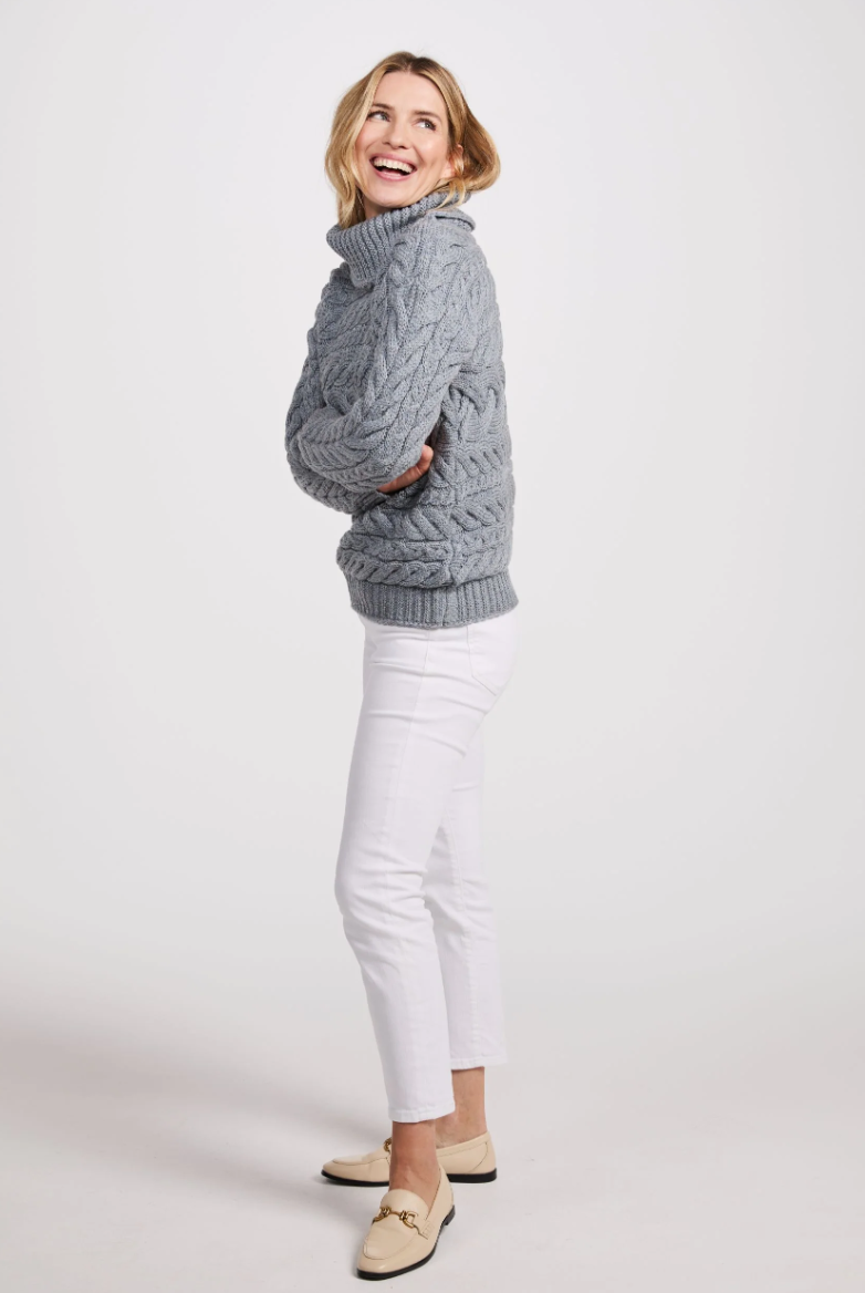 AWM B145 Aran Horizontal Cable Sweater - Ocean Grey