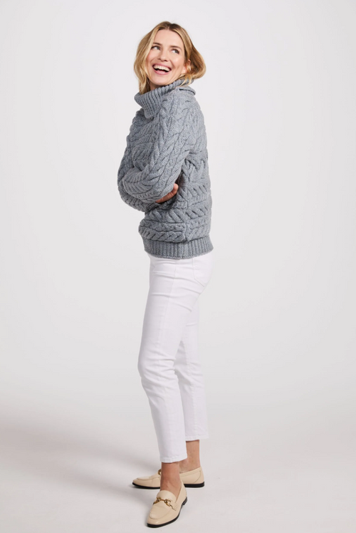 AWM B145 Aran Horizontal Cable Sweater - Ocean Grey