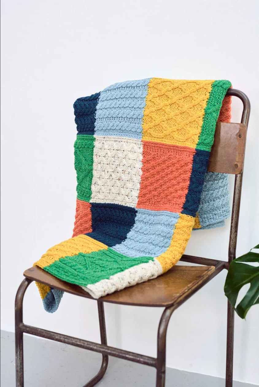 AWM B307 Cableknit Patchwork Throws