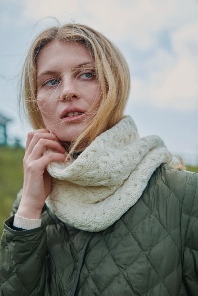 AWM B859 Infinity Cable Scarf Supersoft Merino Wool Snood