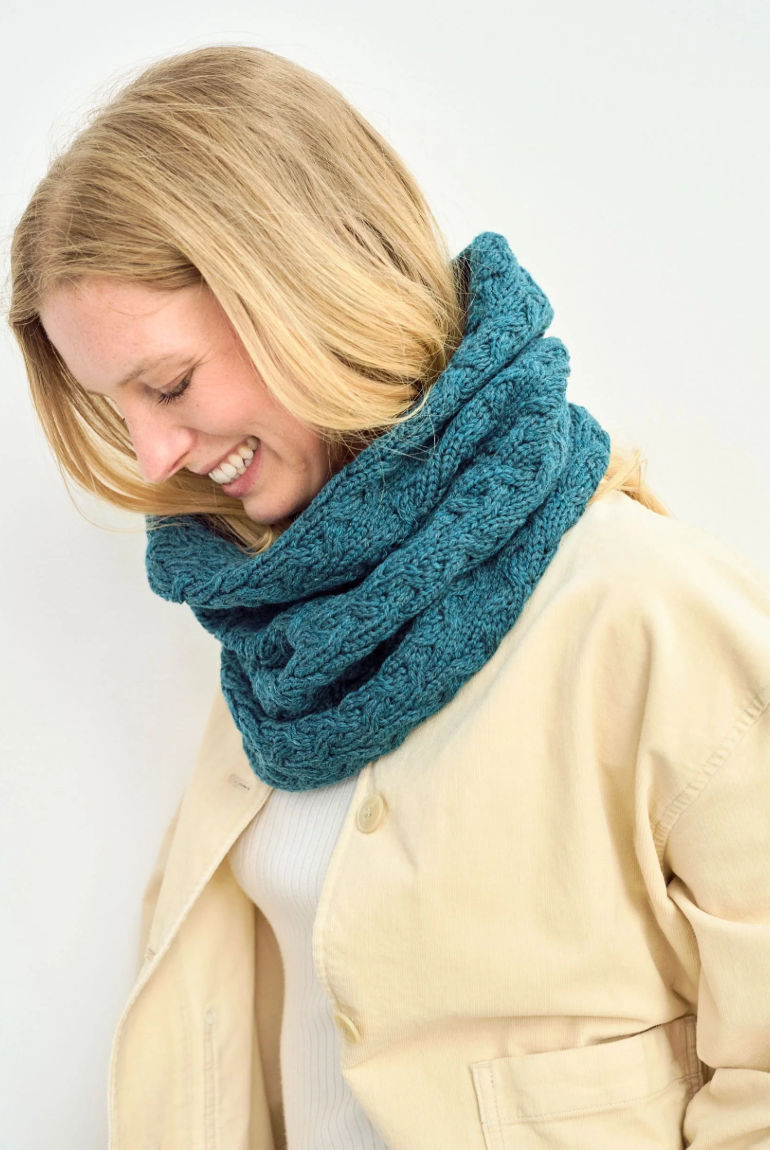 AWM B859 Infinity Cable Scarf Supersoft Merino Wool Snood