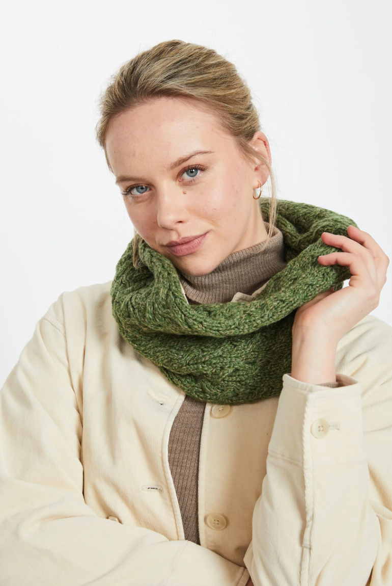 AWM B859 Infinity Cable Scarf Supersoft Merino Wool Snood