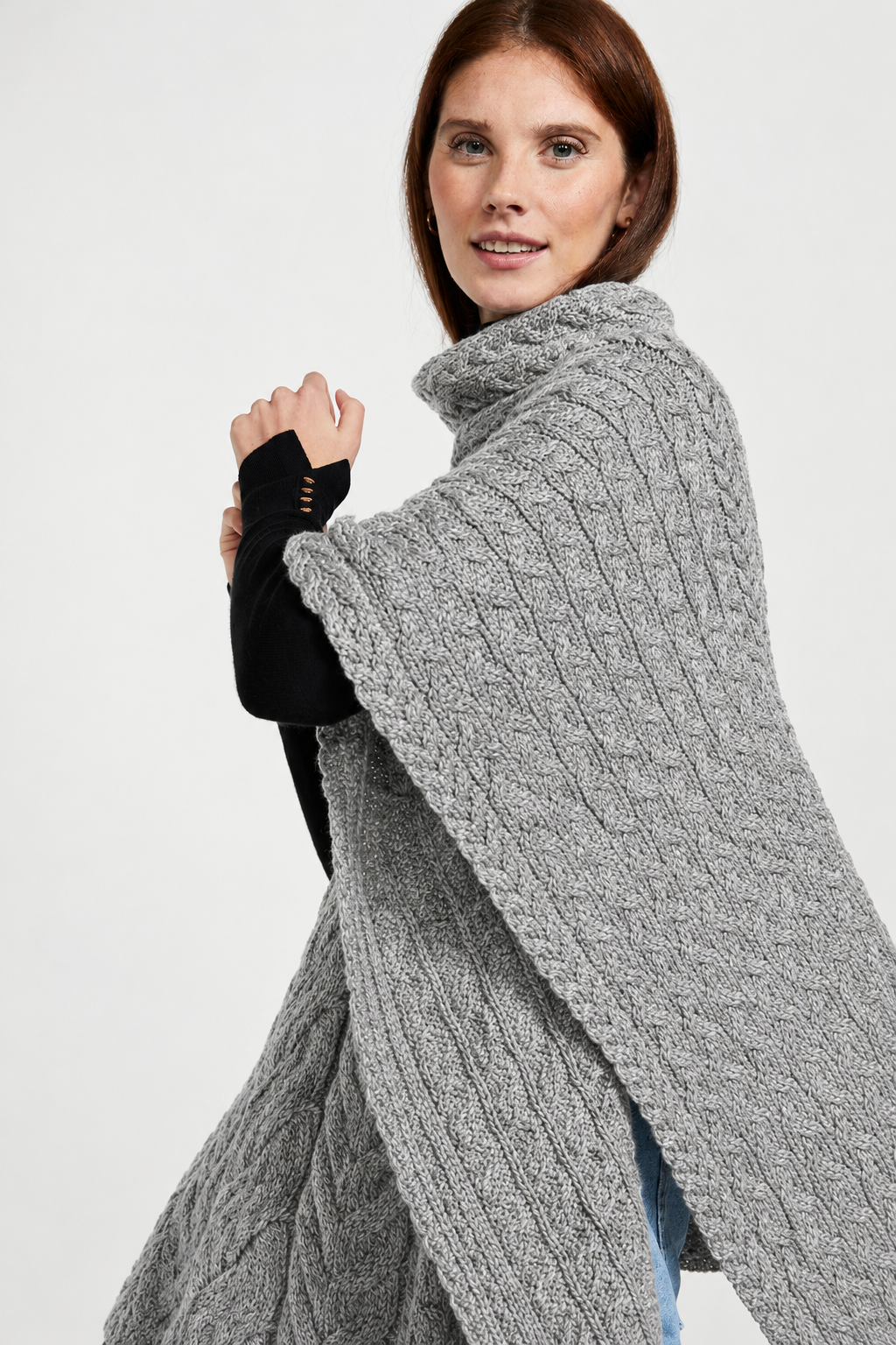 AWM Poncho Cowl Neck Umhang B694