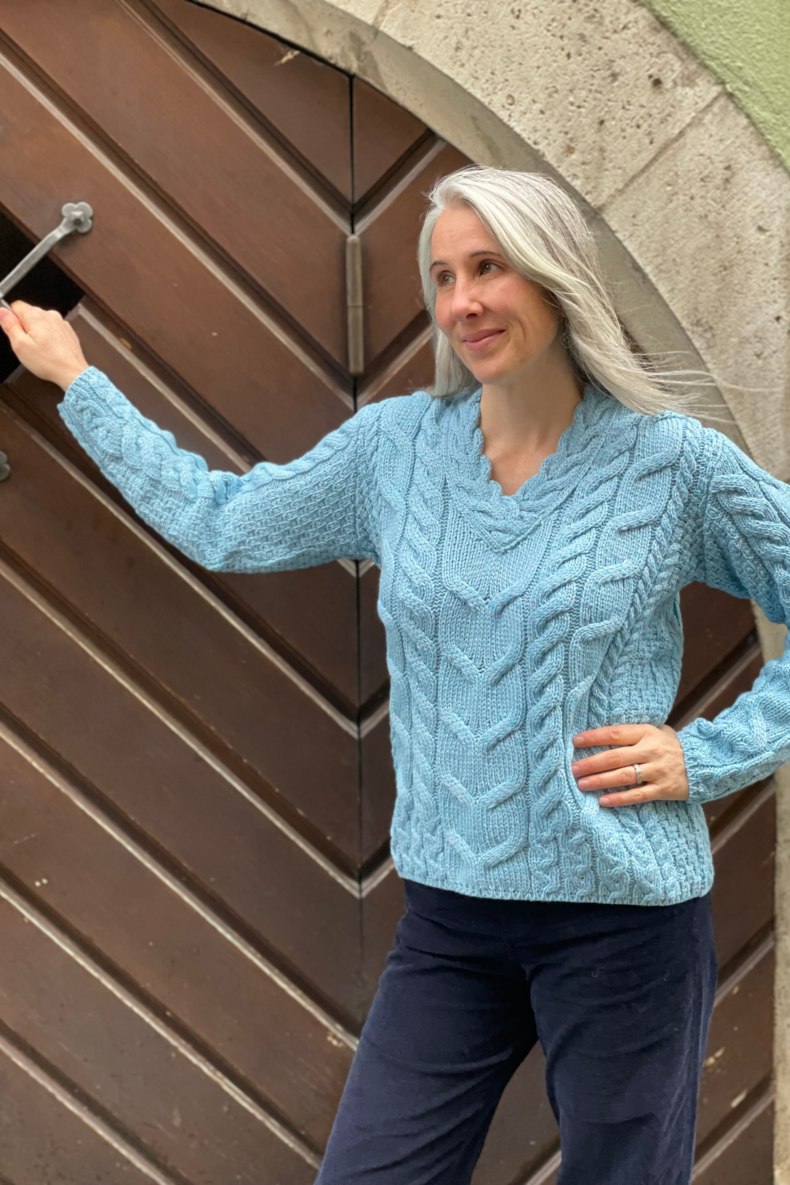 AWM B101 V-Neck Aran Pullover Sky Blue