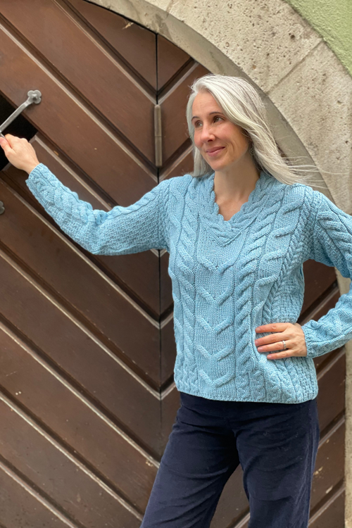 AWM B101 V-Neck Aran Pullover Sky Blue