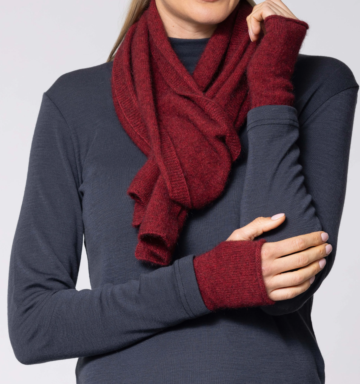 Noble Wilde Handwarmer Possum-Merino