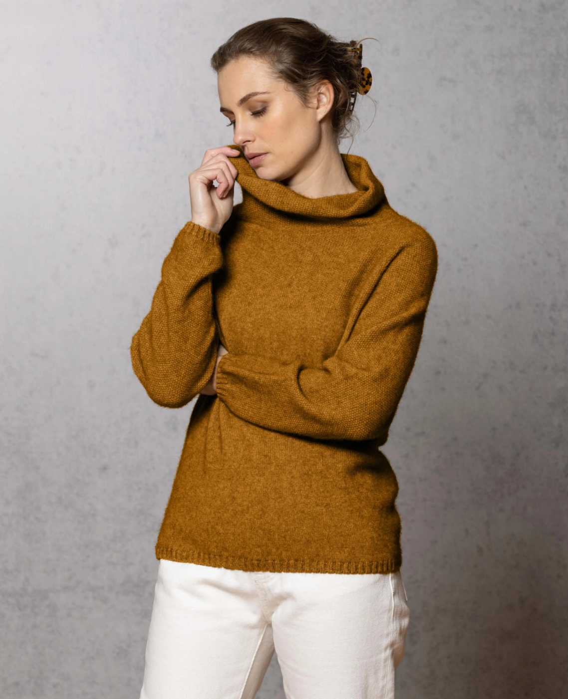 Noble Wilde Ladies Pullover Moss Stitch Cowl Possum-Merino