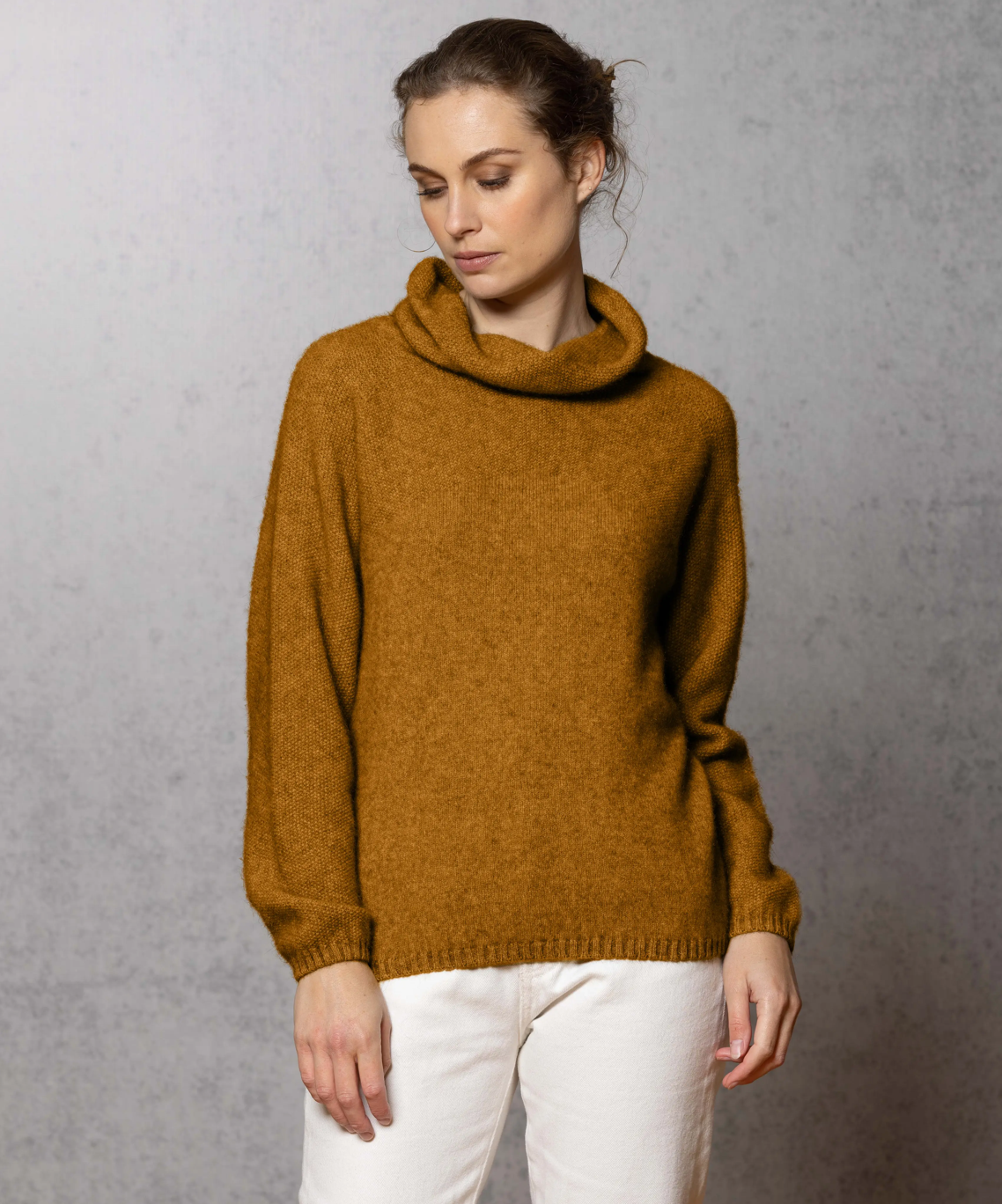 Noble Wilde Moss Stitch Cowl Women's Possum-Merino Pullover