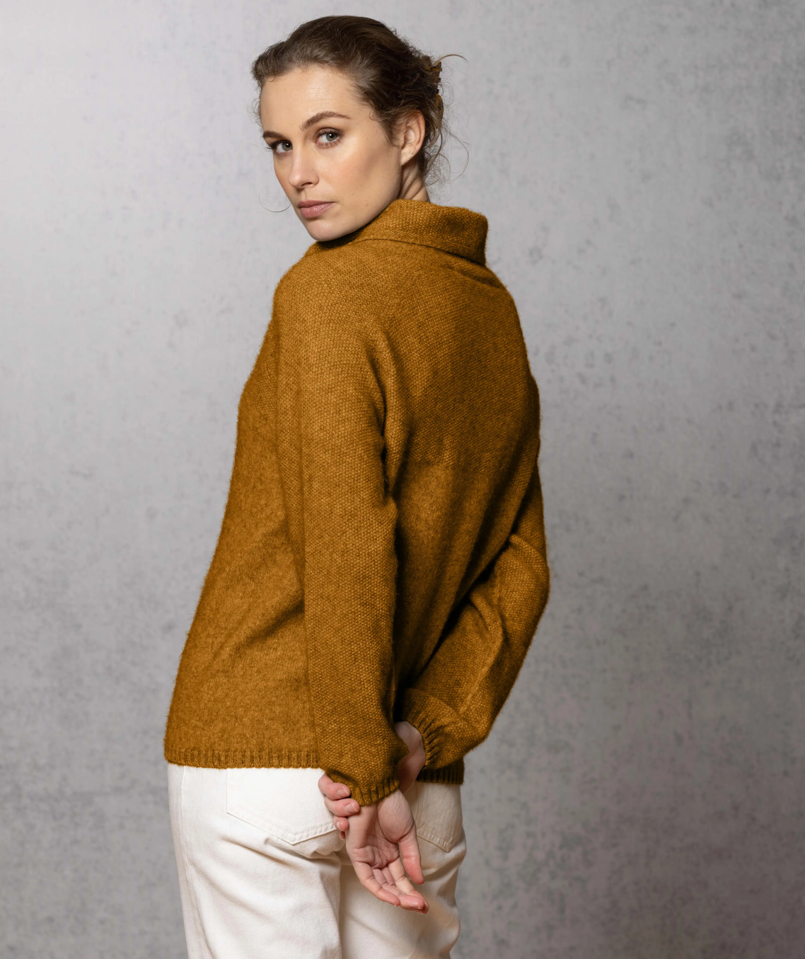 Noble Wilde Moss Stitch Cowl Women's Possum-Merino Pullover