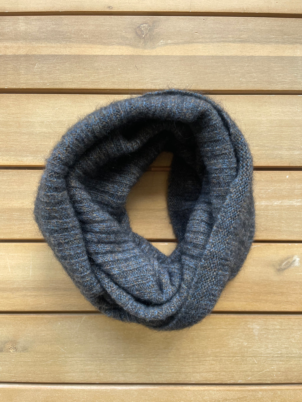 Noble Wilde Loop Neck Warmer ribbed Possum-Merino
