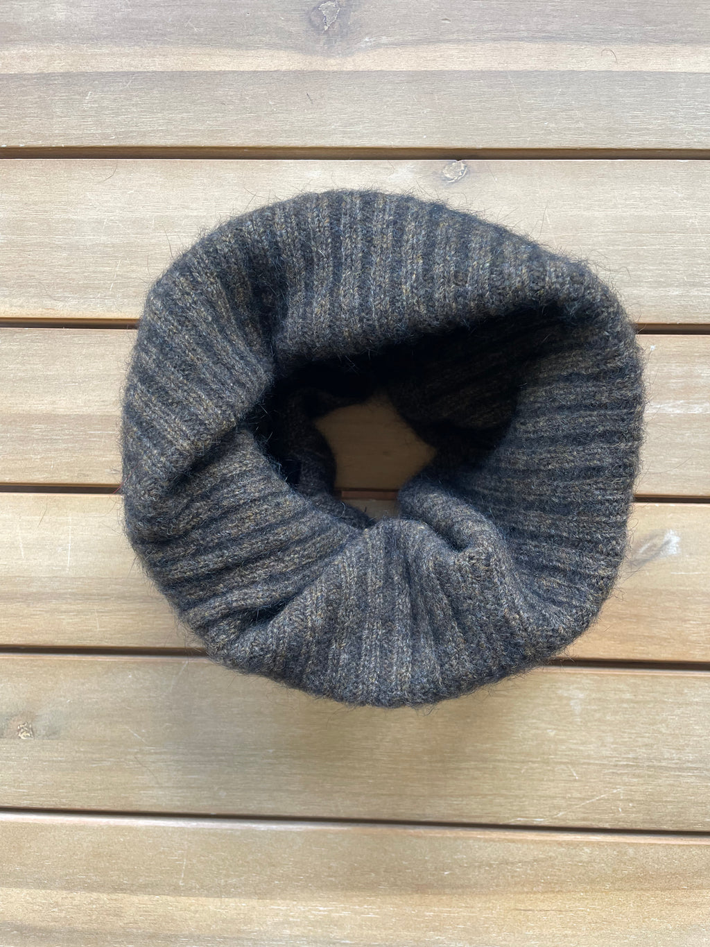 Noble Wilde Loop Neck Warmer ribbed Possum-Merino