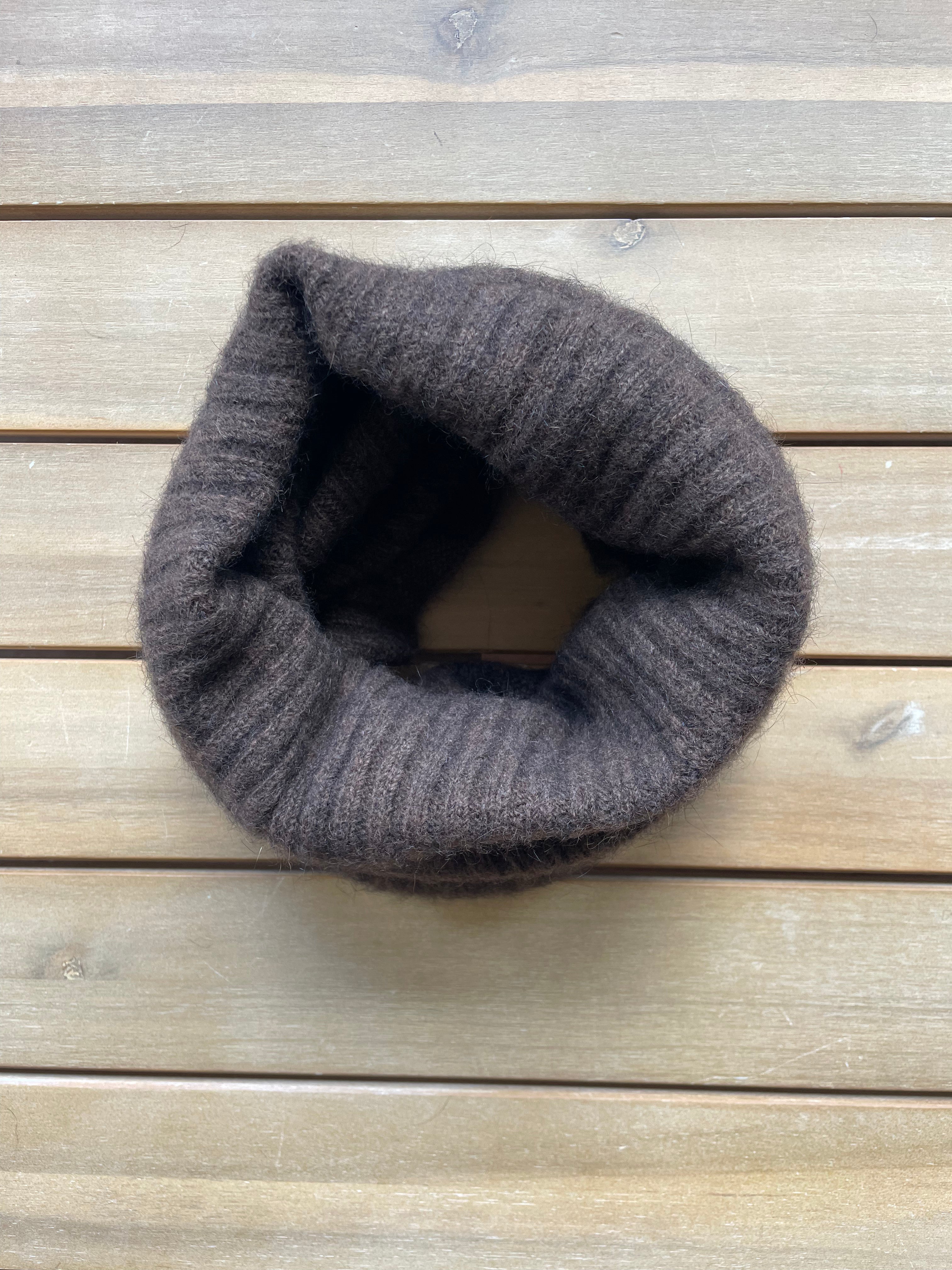 Noble Wilde Loop Neck Warmer ribbed Possum-Merino
