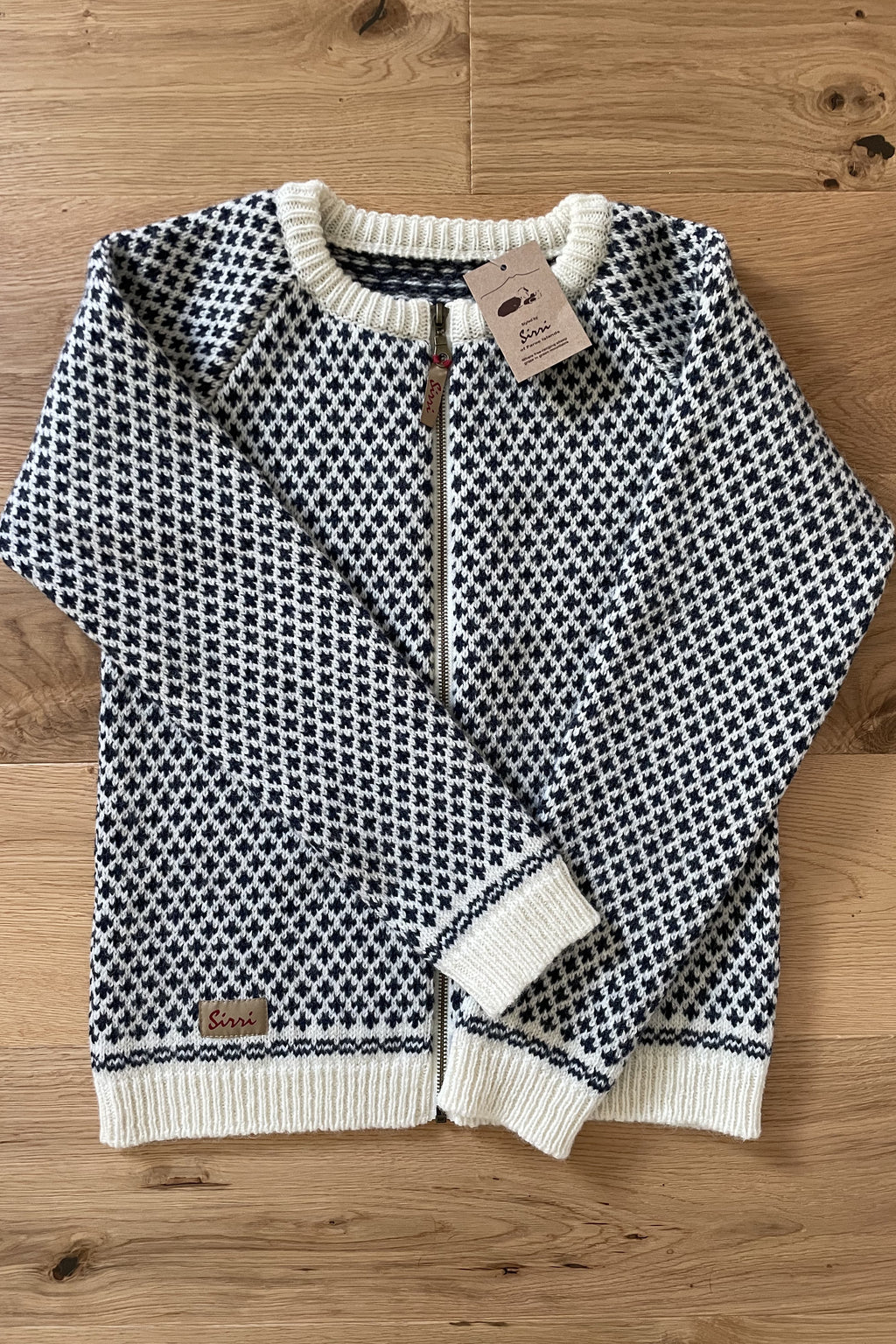 Sirri Women's Zip Up Jacket -Blue/White- Faroe Islands Strickjacke