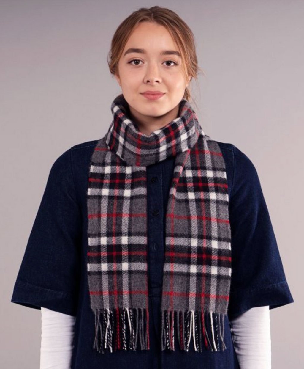 Lochcarron Tartan Scarf Thomson Grey