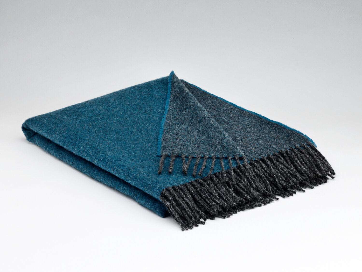 McNutt Decke Collection reversible