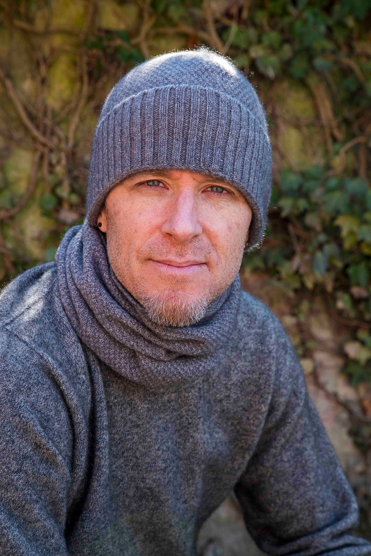 Noble Wilde Loop Neck Warmer Moss 2024