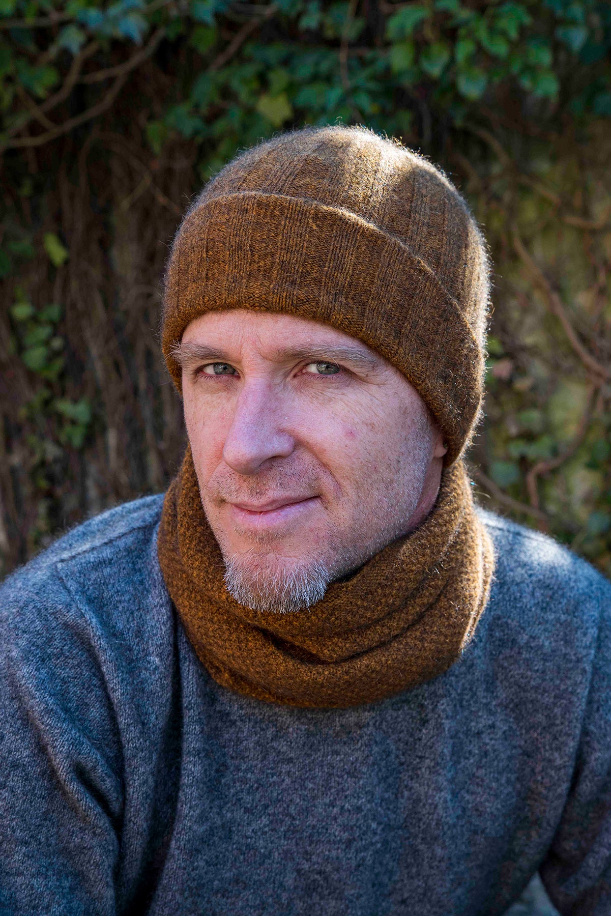 Noble Wilde Loop Neck Warmer Moss 2024
