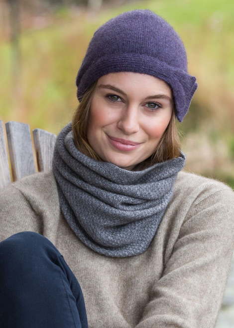 Noble Wilde Loop Neck Warmer Moss 2024